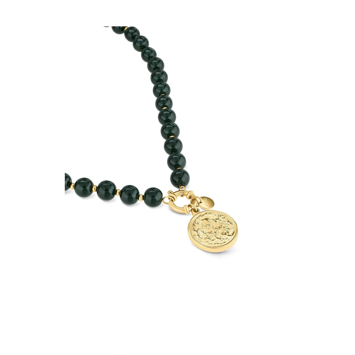 Colar ONE Carmela Deep Green OJNN101G — pormenor das contas de jade e medalha