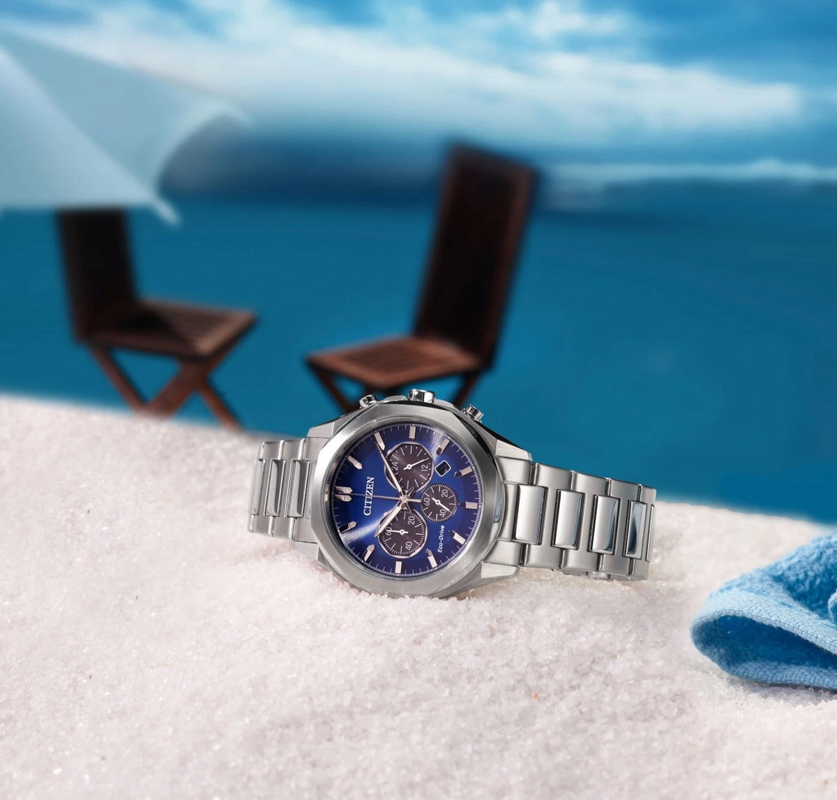 Relógio Citizen CA4590-81L — vista em perspetiva