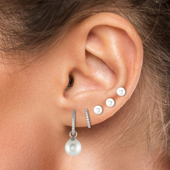 Argolas Unike Classy Pearls 2 em 1 — vista em uso